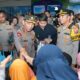 kapolri-pantau-mudik-di-terminal-purabaya,-optimalkan-pelayanan-terbaik-untuk-masyarakat