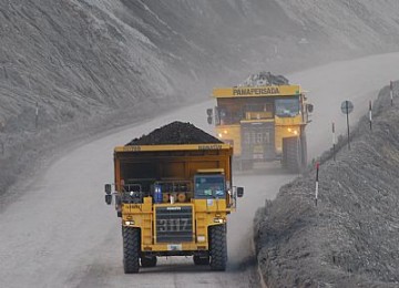 geopolitik-memanas,-batu-bara-masih-jadi-andalan-energi-global