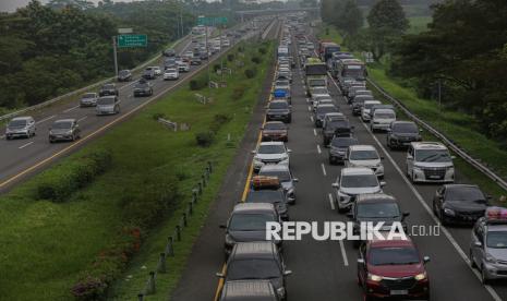 korlantas-polri-siapkan-one-way-nasional-pada-puncak-arus-balik,-begini-skemanya