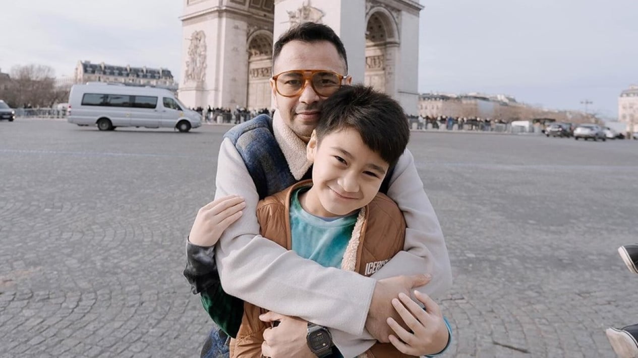 gak-marah-saat-rafathar-habiskan-rp30-juta-untuk-mainan,-gaya-parenting-raffi-ahmad-tuai-pujian