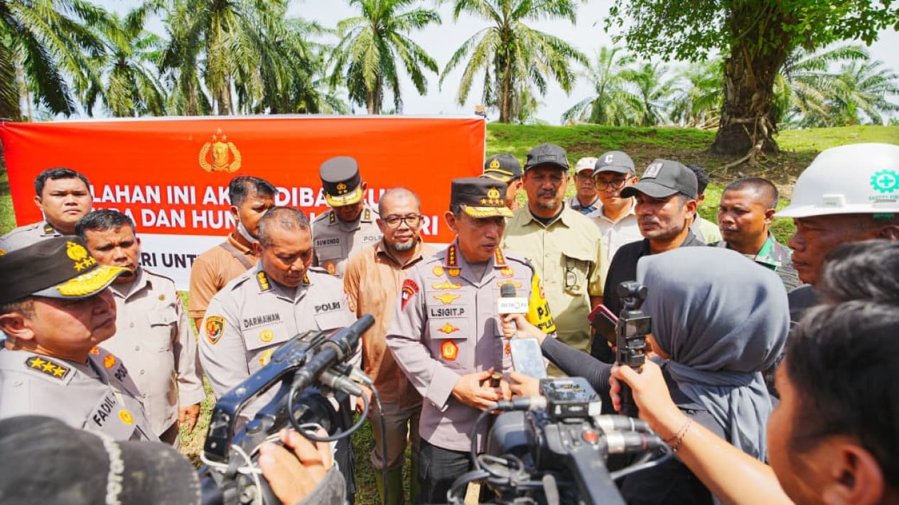 kapolri-naikkan-pangkat-personel-polda-metro-yang-gugur-saat-pengamanan-lebaran