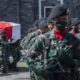 jenazah-prajurit-gugur-di-maybrat-diserahkan-tni-ke-keluarga