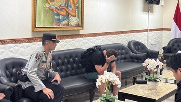 wn-inggris,-bos-kriminal-buronan-interpol-ditangkap-di-bali