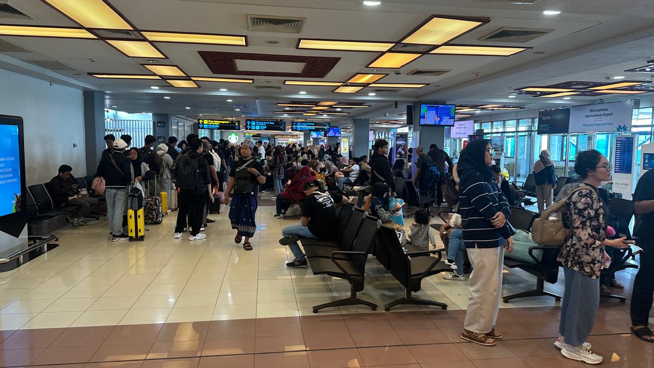 Arus Balik Lebaran: BIM Sibuk Layani, Tiket Jakarta Ludes!