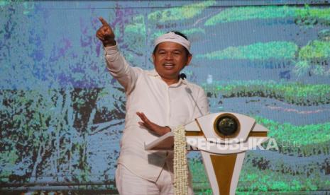kdm:-warga-depok-dan-bekasi-tak-perlu-bawa-bpkb-untuk-bayar-pajak-kendaraan