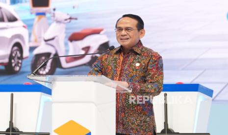ojk-ungkap-utang-pinjol-masyarakat-indonesia-naik-25-persen,-tembus-rp98,54-triliun