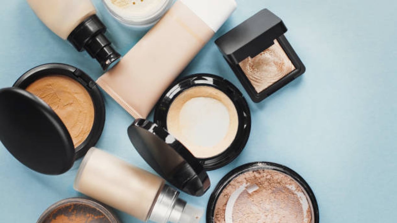 pabrik-kosmetik-lc-beauty-di-cirebon-mengandung-merkuri-digerebek,-tersangkanya-lagi-hamil-2-bulan