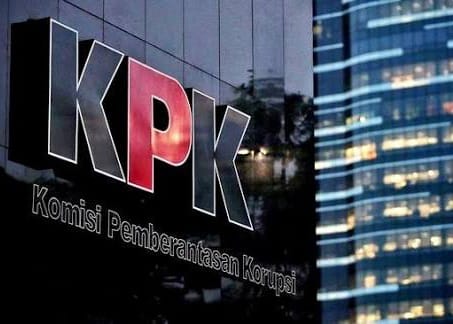 kpk-ott-bupati-cilacap-syamsul-auliya-rachman 