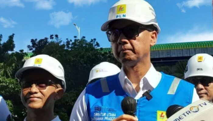 pln-akan-pensiunkan-2.139-pltd,-gantikan-dengan-energi-terbarukan