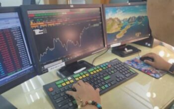 Investor Asing Lepas Saham Perbankan, BBCA Sentuh Level Terendah Baru