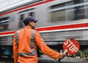 KAI Membuka Lowongan Kerja untuk Petugas Penjaga Jalur Lintasan Kereta