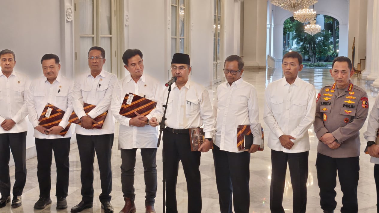 jabatan-polisi-diluar-institusi-bakal-dibatasi,-jimly:-seperti-di-undang-undang-tni