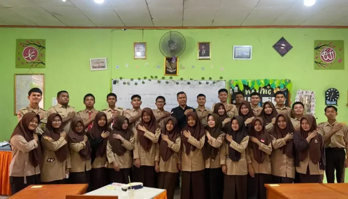 KPU Tanah Datar Mengajar, Dorong Pemilih Pemula Aktif Demokrasi