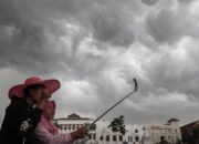 awan-cumulonimbus-potensi-muncul-sepekan-ke-depan,-awas-cuaca-ekstrem