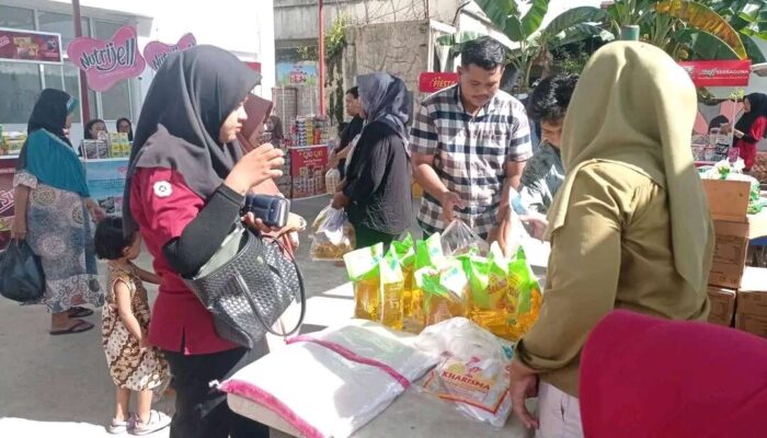 Pemko Padang Gelar Operasi Pasar Murah Tekan Inflasi Jelang Iduladha