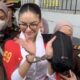 nikita-mirzani-dilarikan-ke-rs-saat-ditahan,-jalani-operasi-karena-alami-pergeseran-tulang-belakang