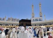 cara-arab-saudi-jaga-jamaah-haji-dari-sengatan-panas-ekstrem