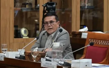 Sabam Sinaga Desak Penguatan Perlindungan Hukum bagi Guru dan Dosen