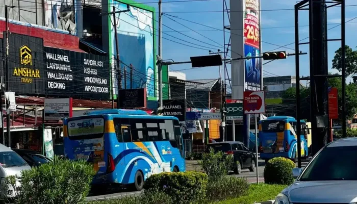 Mahyeldi Desak Pusat Tambah Kuota BBM Atasi Antrean Panjang di Sumbar