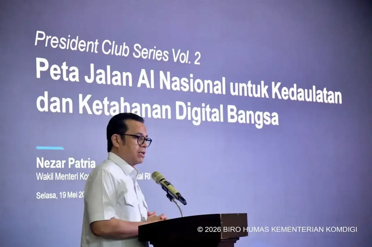 Wamenkomdigi Nezar Patria memberikan Keynote Speech pada President Club Series “Strengthening National Resilience in The Era of Artificial Intelligence” di Menara Batavia, Jakarta Pusat, Selasa (19/05/2026). Foto: Pey HS/Komdigi