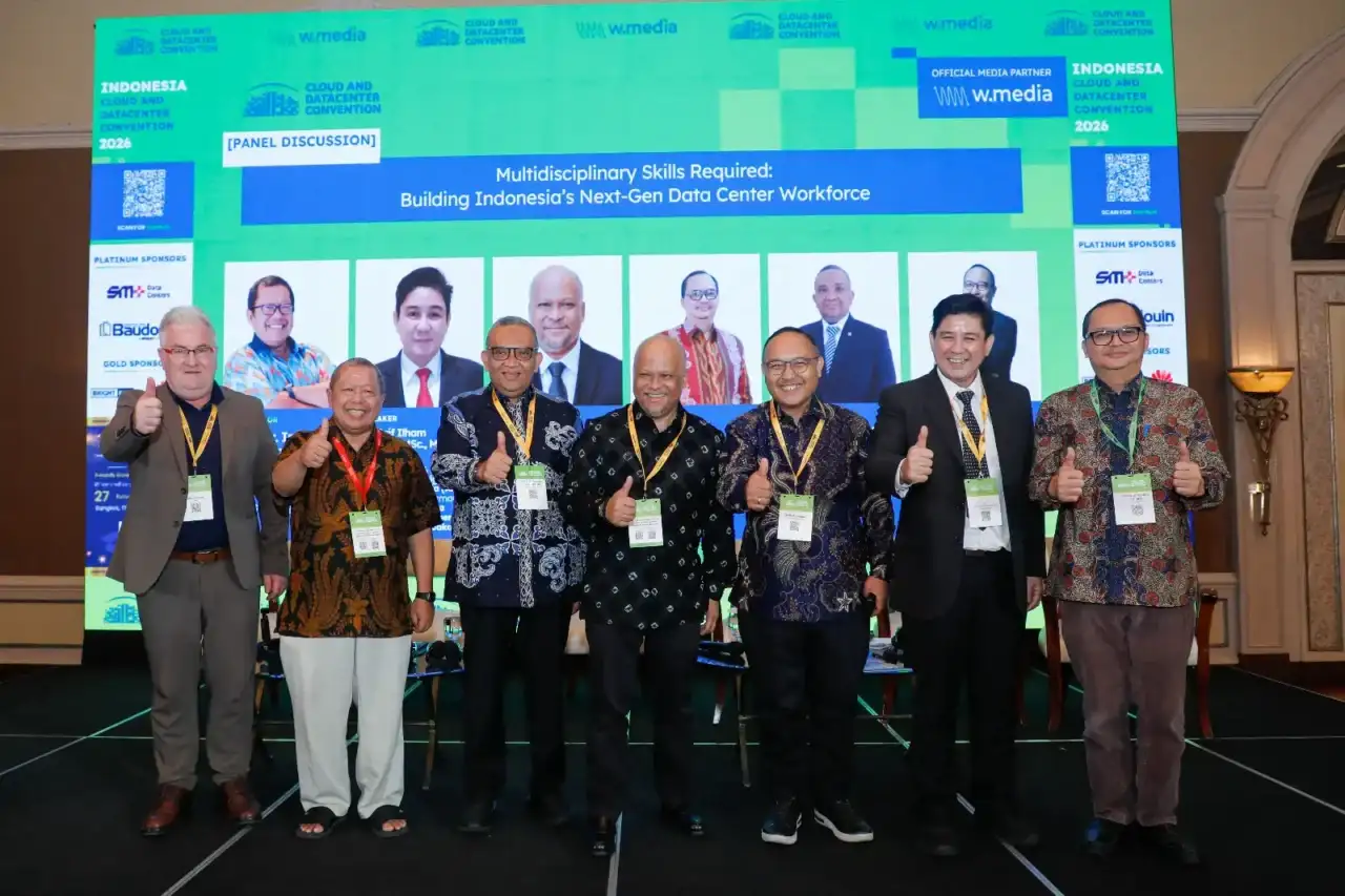 akil Menteri Ketenagakerjaan Afriansyah Noor menegaskan pentingnya penguatan kualitas Sumber Daya Manusia (SDM) Indonesia untuk menjawab tantangan masifnya perkembangan digitalisasi global, termasuk Artificial Intelligence (AI)