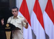 Menaker Yassierli pada pelepasan 1.105 peserta Magang Nasional Batch II di Lingkungan Kemnaker, Kamis (21/5/2026). Foto : Istimewa