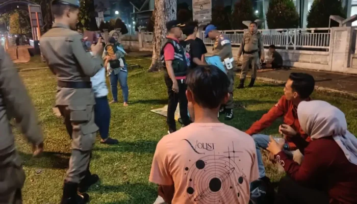 Langgar Aturan, PKL di Jalan Khatib Sulaiman Ditertibkan Satpol PP