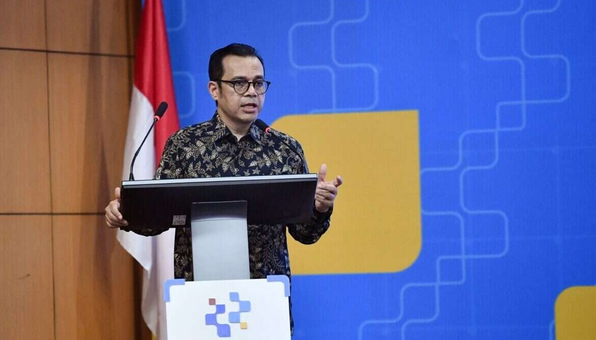 Wamenkomdigi Nezar Patria memberikan keynote speech dalam acara Hari Bangkit Pelajar Islam Indonesia (PII) ke-79 di Pusat Pengembangan Aparatur Komunikasi dan Digital (Puspa Komdigi), Jakarta Barat, Sabtu (24/05/2026). Foto: DRA/Komdigi
