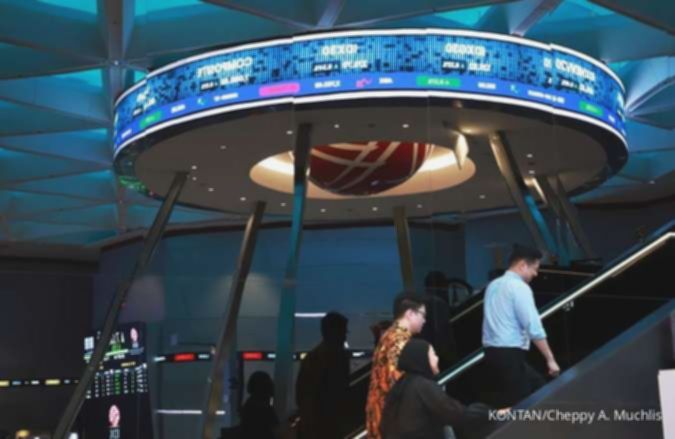 IHSG Melemah di Sesi Awal, EMTK hingga SMGR Memimpin Pelemahan