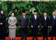 Presiden Prabowo Subianto berfoto bersama dengan Wakil Presiden RI, Ketua DPR RI, dan para Wakil Ketua DPR RI pada acara Pidato Presiden RI pada Rapat Paripurna DPR RI ke-19 Masa Persidangan V Tahun Sidang 2025-2026 dalam Rangka Penyampaian Kerangka Ekonomi Makro (KEM) dan Pokok-Pokok Kebijakan Fiskal (PPKF) Rancangan Anggaran Pendapatan dan Belanja Negara (RAPBN) Tahun Anggaran 2027 yang digelar di Ruang Rapat Paripurna Gedung Nusantara MPR/DPR/DPD RI, Jakarta, pada Selasa, 20 Mei 2026. Foto: BPMI Setpres/Cahyo/Website Presiden