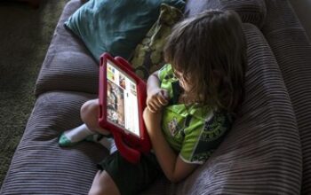Malaysia Larang Anak di Bawah 16 Tahun Daftar Akun Media Sosial