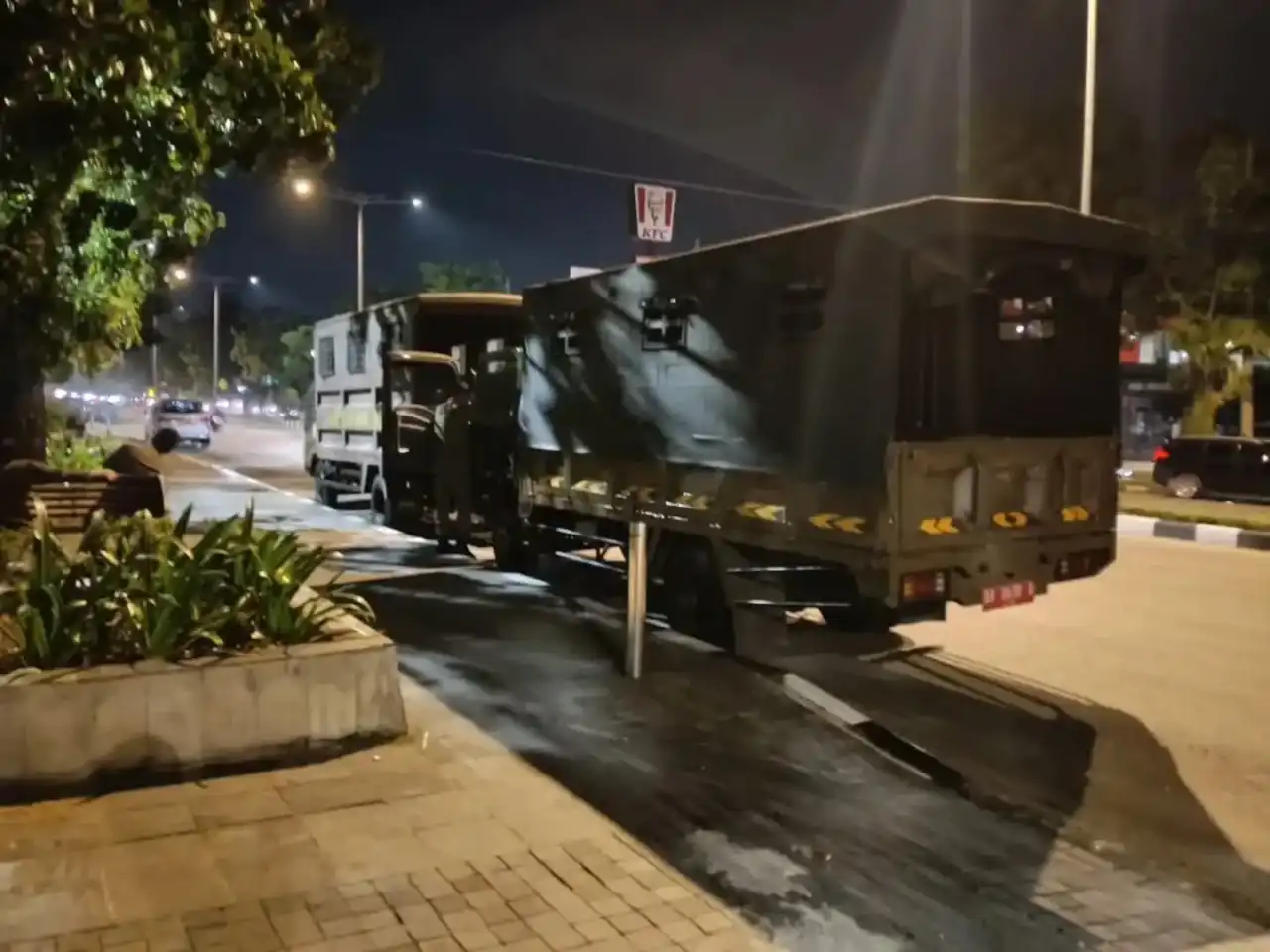 satpol-pp-perketat-pengawasan-fasilitas-umum-jalan-khatib-sulaiman