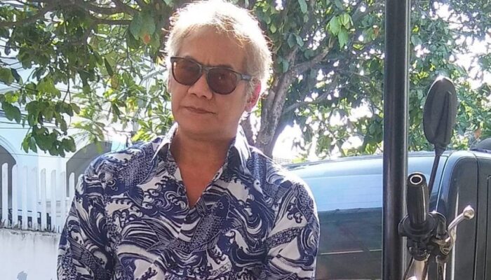 Dewi Irawan Buka Donasi Bantu Biaya Pengobatan Tio Pakusadewo di Rumah Sakit