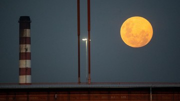 apa-itu-strawberry-moon-yang-bakal-hiasi-langit-akhir-juni?