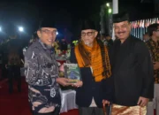 wawako-padang-hadiri-gala-ginner-satu-abad-jam-gadang