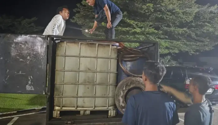 Polres Sijunjung Tangkap Tiga Pelaku Penimbunan Ribuan Liter Bio Solar Subsidi