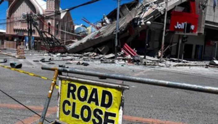 Gempa Magnitudo 7,7 Guncang Filipina dan Tewaskan Belasan Orang