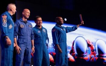 NASA Pilih Empat Astronaut untuk Uji Coba Misi Artemis III