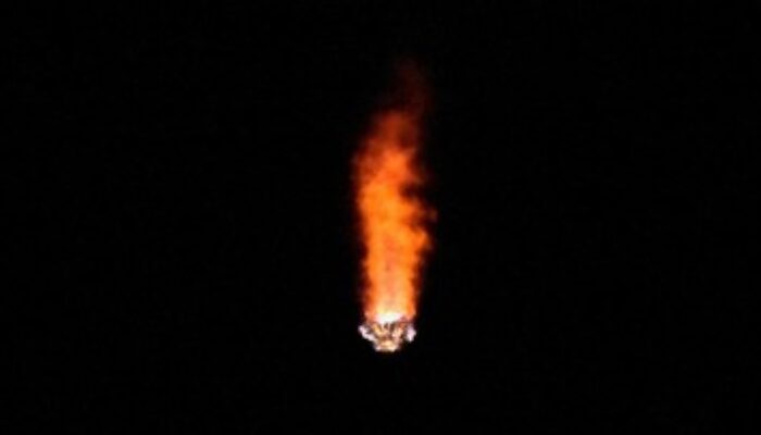 Roket SpaceX Diprediksi Tabrak Bulan Sepekan Sebelum Gerhana Agustus