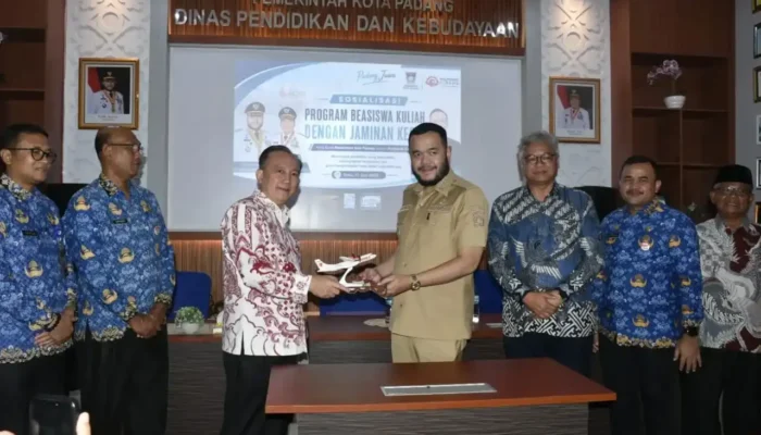 Pemko Padang Buka 40 Beasiswa Vokasi Penerbangan dan Jamin Kerja di Lion Group