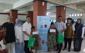BPJS Ketenagakerjaan Bantu Khitan Gratis 100 Anak di Padang