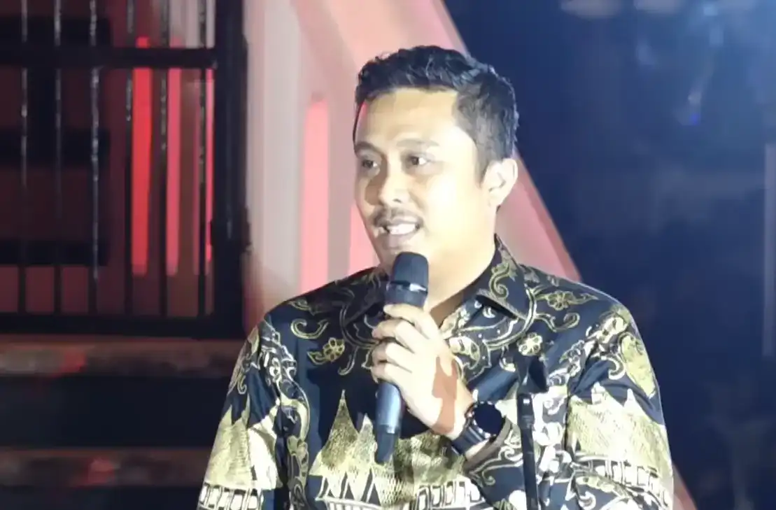 pemprov-sumbar-dorong-ekonomi-via-festival-kuliner-satu-abad-jam-gadang
