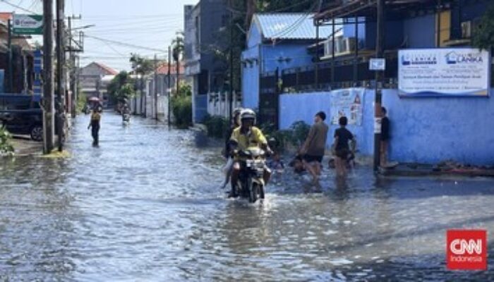 BMKG Ungkap Laut Hangat Picu Banjir Surabaya Saat Kemarau