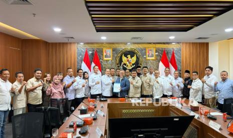menko-zulhas:-saya-tahu-keresahan-mitra-bgn,-mitra-jangan-dikorbankan