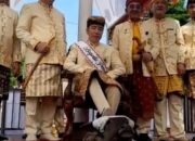 momen-jokowi-terima-gelar-baginda-pemuka-bangsa-di-lampung