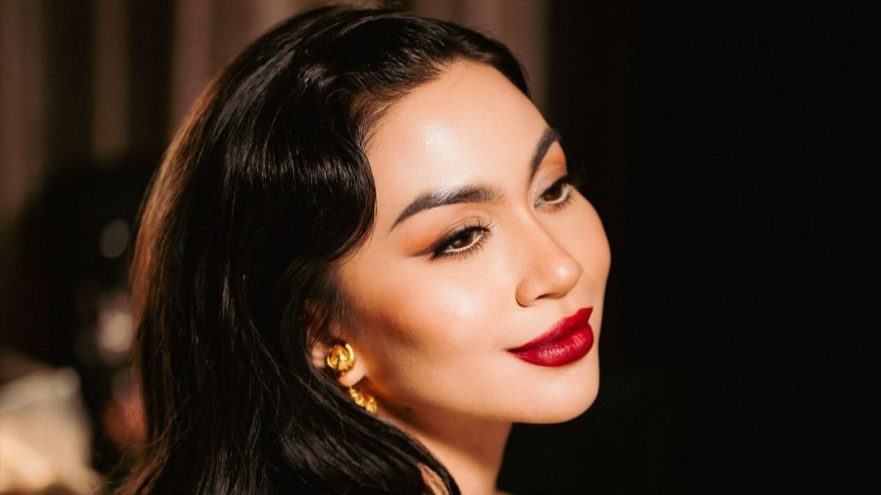 viral!-puisi-ariel-tatum-soal-vonis-nadiem-makarim:-semoga,-sudah-dekat-tujuan-itu