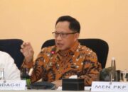 Ketua Satuan Tugas Percepatan Rehabilitasi dan Rekonstruksi (Satgas PRR) Pascabencana Sumatera Muhammad Tito Karnavian.