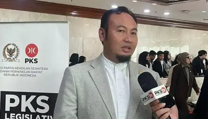 Rahmat Saleh Minta Pemerintah Perketat Belanja Negara Hadapi Pelemahan Rupiah