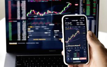 Daftar Saham Pembagi Dividen Jumbo: ADRO, ANTM, dan BBCA