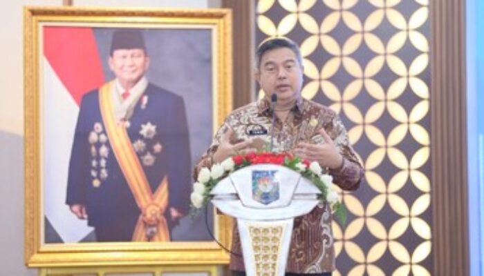 Sekjen Kemendagri Minta Aparatur Ubah Pola Pikir demi Pelayanan Publik Prima